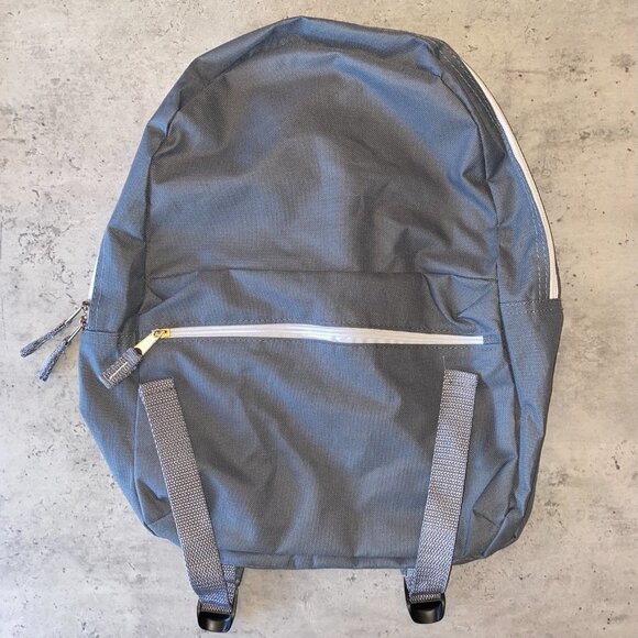 Wexford Gray and White Basic Backpack - Picture 8 of 13